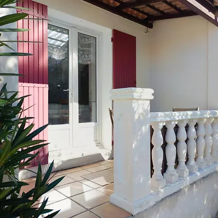 Douce Provence Pool & Relaxation Villa *